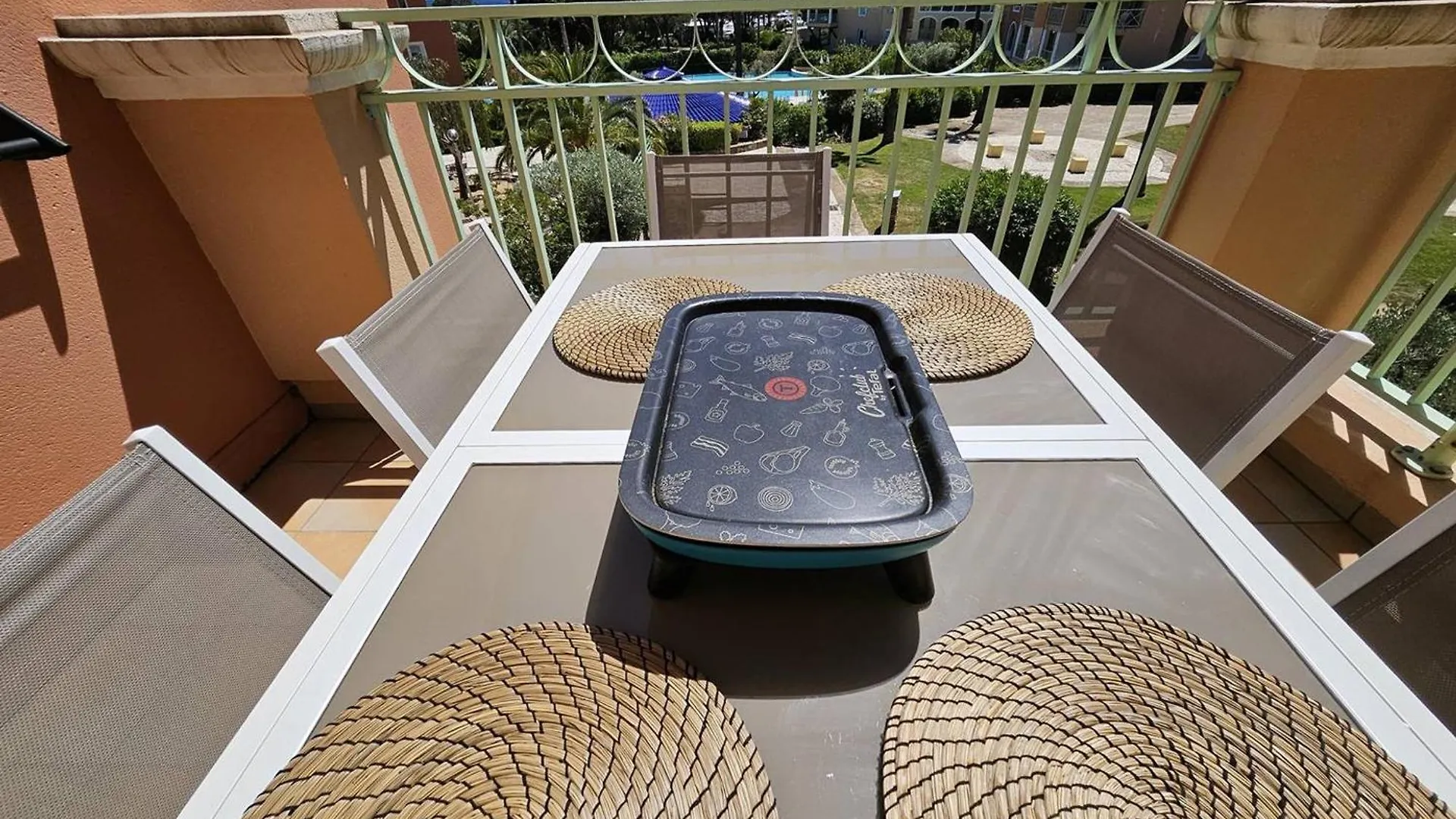 T2 Climatise A 100M De La Mer Avec Piscine Et Parking - Fr-1-768-88 La Garonnette-Plage Apartment